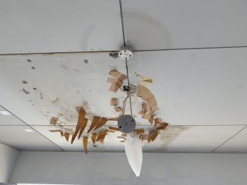 水漏れで、天井解体しました。
